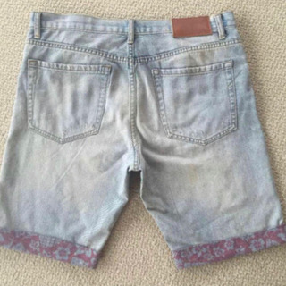 ★デニム ダメージ★ハーフパンツ　Hawaii購入の画像