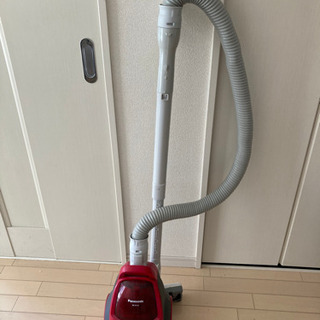 掃除機 赤色の画像