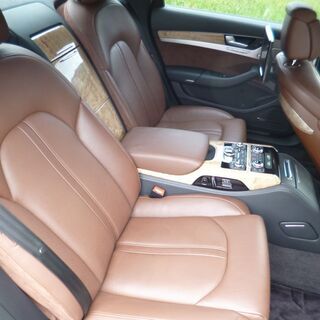 希少車 平成24年式 アウディ　A8L　クワトロ　４人乗り　美車　検3/6 売り切り　最終値下げ（今月のみ）の画像