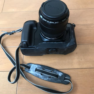 ★【お取引決定】Canon EOS 650 一眼レフカメラセット　電池ありの画像