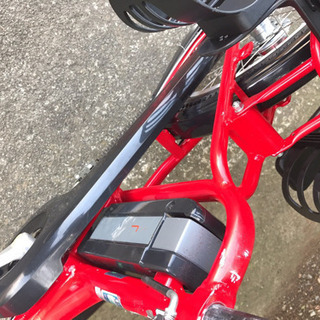 A04B✴️✴️タイヤ新品✳️✳️C16D電動自転車☯️☯️ブリジストンアンジェリーノ❤️❤️２０インチ８アンペア の画像