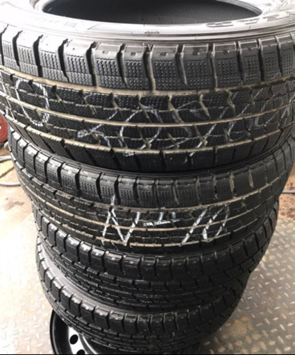 タイヤのみ　4本  GOODYEAR  スタッドレス