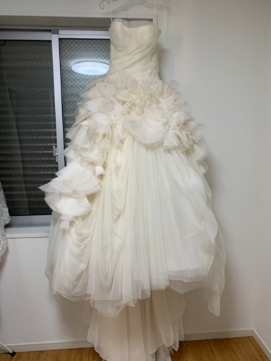vera wang hayley US2