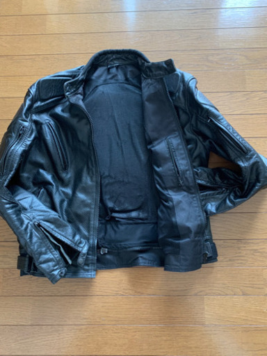 ライダースジャケット