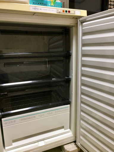 家庭用1ドア冷凍庫　