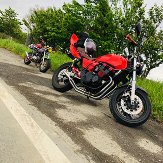 XJR400