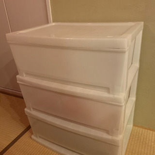 ニトリ3段衣装ケースの画像