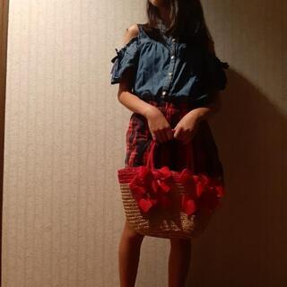 【受付終了】赤リボンの編み鞄の画像