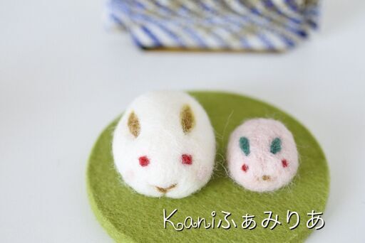 お月見♥羊毛フェルトのうさぎ饅頭♥ススキとお月見団子のコラボ