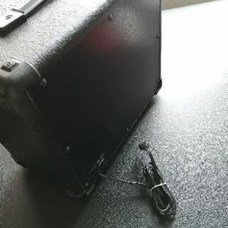 【お取り引き相手が決まりました】ギター【アンプ】コンパクトサイズなのに30ワット、歪みMAXで弾くと小ボリュームで弾いても心地よい【FERNANDES　フェルナンデス　FA-15】【ジャンク】楽器、電気、家電の画像