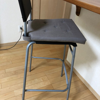 カウンター用イスの画像