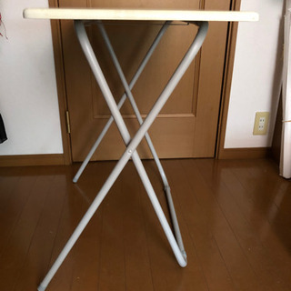 簡易テーブルの画像