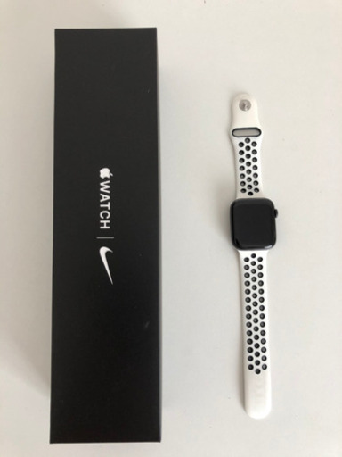 Apple Watch series5 ナイキスポーツバンド44M GPSモデル