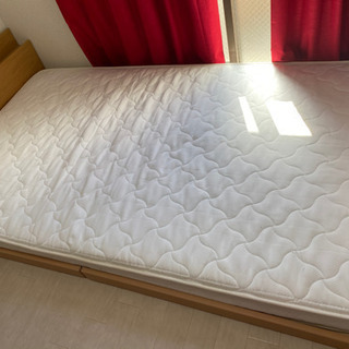 ローベット、マットレス付き