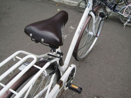 27インチ シティサイクル 自転車 白 6段変速 リア荷台付き  買い物 通学 通勤