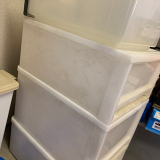 収納ケース　衣装ケース　4つの画像