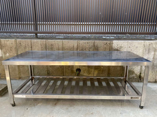 ステンレス作業台　ワークテーブル　厨房器具　調理棚　便利棚