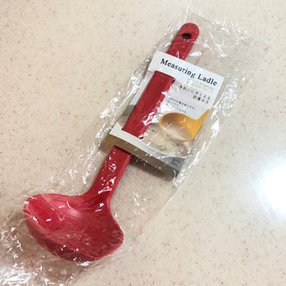 マーナ　きれいにすくえる計量お玉　新品の画像