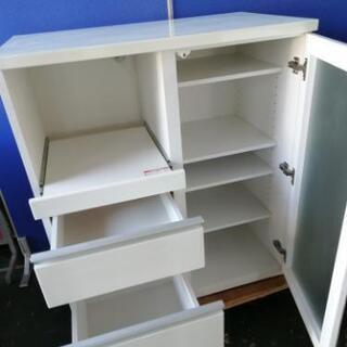 ニトリ　レンジボード　キッチンボード　食器棚の画像