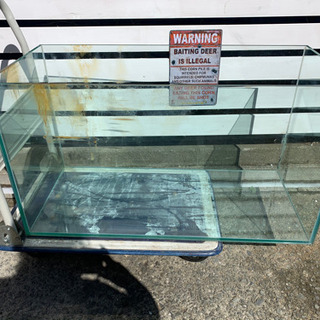 ★(取引成立)激安‼️BIG水槽🐟☆