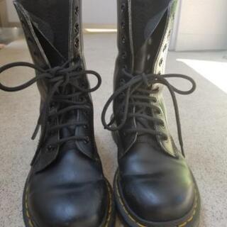 ドクターマーチン Dr.Martens 10ホール　UK4