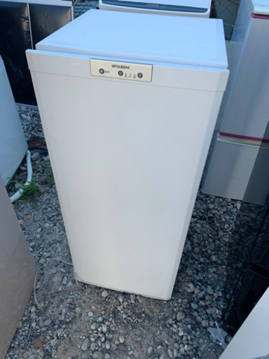 配送可能　三菱ノンフロント冷凍庫　MF-U12T-W