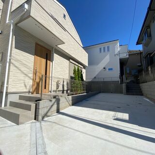【戸建て外構作業員】募集/見習い可◆の画像
