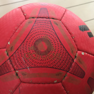 アディダス 4号サッカーボール TANGO 12 😊0円です😊の画像