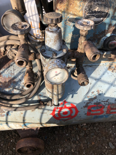 中古　３相200v  3.7kw 湿式コンプレッサー