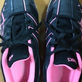 美品！！asicsのシューズ　状態のいいうちに。の画像