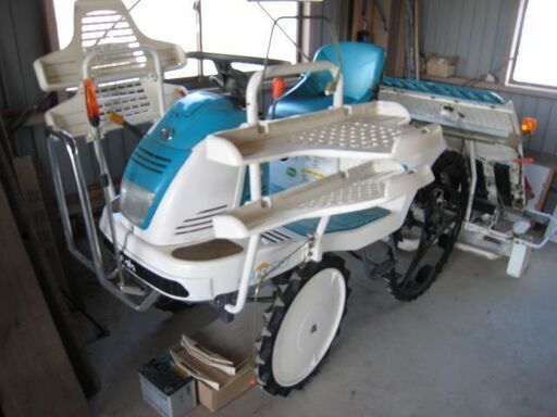 乗用４条田植機・値下げしました。３8万円　⇒  ３５万円