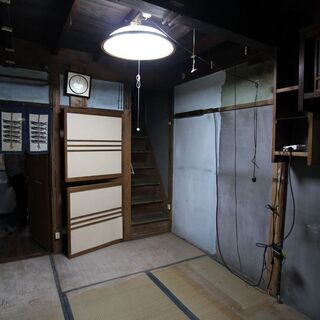 【店舗・民泊向き】勝浦の朝市通り近く、商店街にあるコンパクトな古民家 - 賃貸（マンション/一戸建て）
