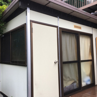 組み立てハウス、プレハブ、樹脂デッキ（移設完了！！）