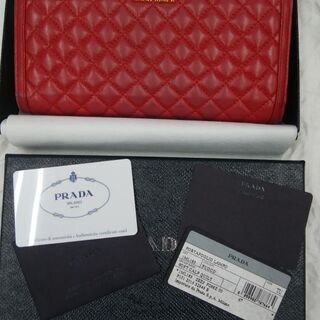 PRADA　長財布　9/12昼まで値下げします。