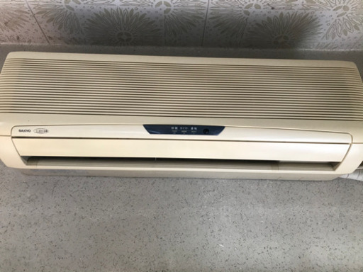 画像のエアコン