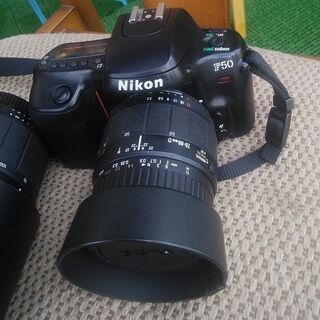 フィルムカメラ＋レンズ2本＋バック＋その他の画像