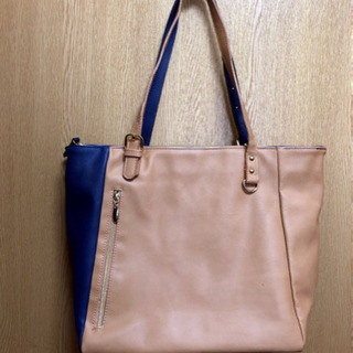 A4サイズ入ります。の画像