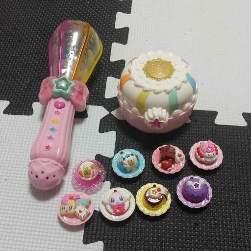キラキラプリキュアアラモード　スイーツパクト