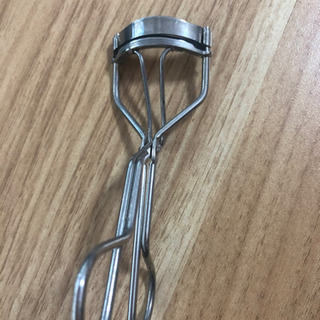 まつげビューラーの画像