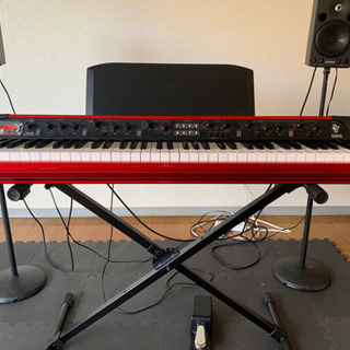 Korg（コルグ）SVー1 76鍵 個人用 キーボードスタンド 専用ペタル付き