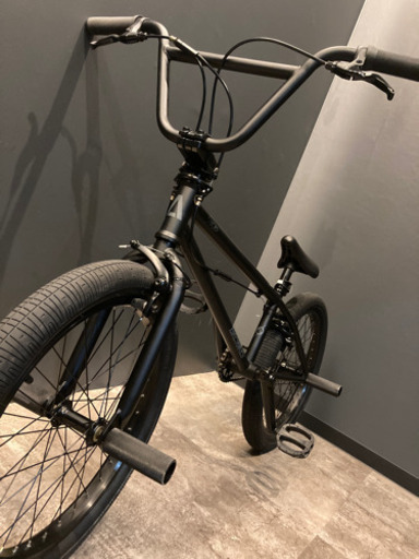 すみません別アプリにて売れてしまいました。申し訳ございません。【中古品美品】BMX ブラック 20インチ
