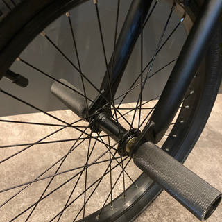 すみません別アプリにて売れてしまいました。申し訳ございません。【中古品美品】BMX ブラック 20インチの画像