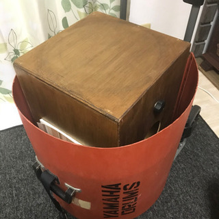 ドラムマット、フロア用台車型ケース、カホン+教本の画像