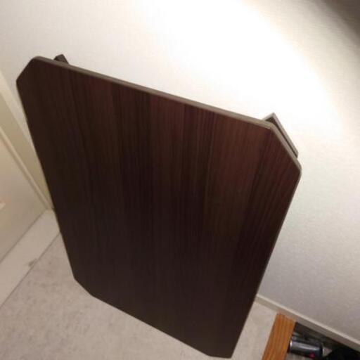折りたたみテーブル