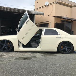 クライスラー300C☆3.5☆エアサス☆ガルウイング☆フルカスタム☆車検付即乗り可能の画像