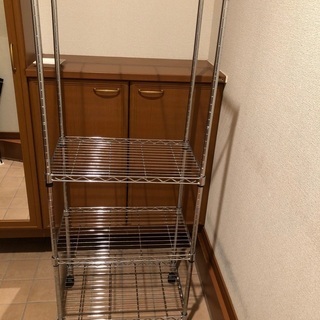 アイリスオーヤマのメタルラック差し上げます！