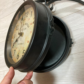 壁留め式アンティーク風時計の画像