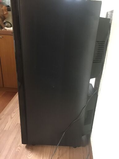黒の電子ワインセラー/冷蔵庫