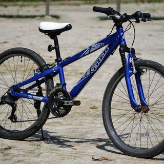 TREK MT 220 アルミフレーム24インチMTB 3×7段...