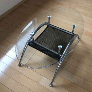 ニトリガラステーブルの画像